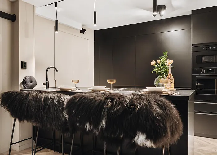 アパート Building